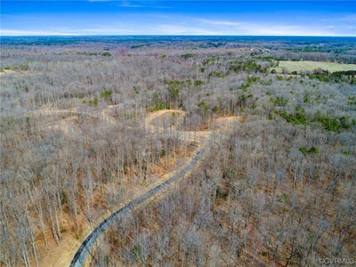 /international/us/15112-johns-trace-circle-montpelier-va-110082909752/