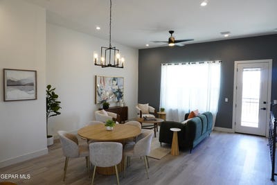 /international/us/201-desert-pass-street-unit-1-el-paso-tx-110090057482/