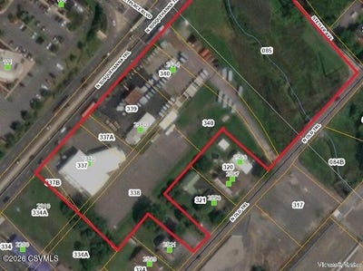 /international/us/2380-n-susquehanna-trail-selinsgrove-pa-110106525213/