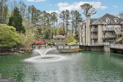 /international/us/1006-mill-pond-drive-se-smyrna-ga-110106758163/