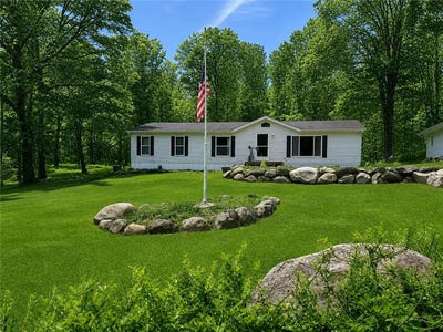 /international/us/7869-lunar-lane-ideal-twp-mn-110107718400/