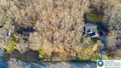 /international/us/mountain-road-penn-forest-twp-pa-110107700534/