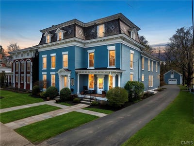 /international/us/15-broad-street-hamilton-ny-110107668631/