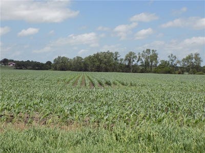 /international/us/300-road-oregon-road-kincaid-ks-110108981744/