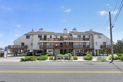 /international/us/1155-radio-road-little-egg-harbor-township-nj-110108498385/