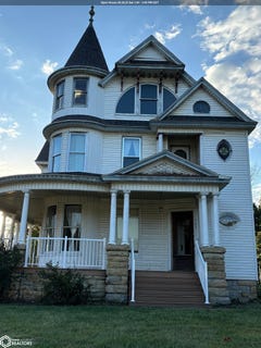/international/us/303-washington-street-bonaparte-ia-110095004046/?lang=zh-cn