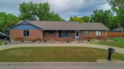 /international/us/600-e-allen-st-valley-center-ks-110107748735/