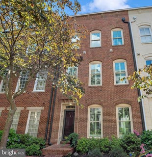 /international/us/1818-potomac-greens-drive-alexandria-va-110108909718/