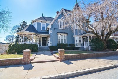 /international/us/34-high-st-north-attleboro-ma-110108356235/
