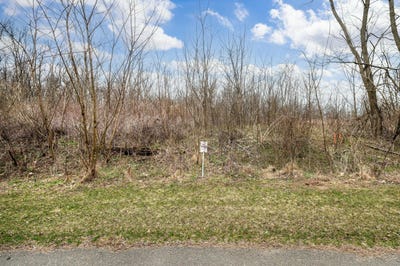 /international/us/unit-15-long-lake-drive-cassopolis-mi-110098342162/