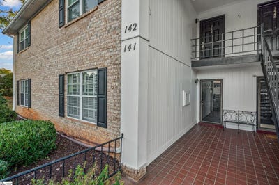 /international/us/925-cleveland-street-greenville-sc-110103123261/