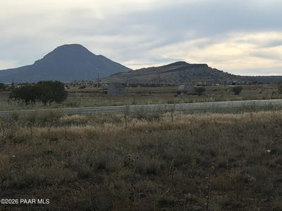 /international/us/212se-of-route-66-ash-fork-az-110110305642/