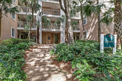 /international/us/2021-beach-wood-road-fernandina-beach-fl-110095544842/