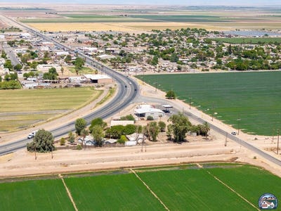 /international/us/510-e-main-st-westmorland-ca-110100821223/
