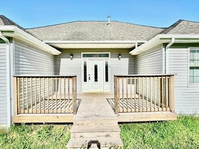 /international/us/2095-m-140-benton-harbor-mi-110100929215/