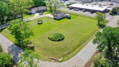 /international/us/205-west-south-street-madisonville-tx-110098952241/