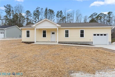 /international/us/8986-marlfield-road-gloucester-va-110106768137/