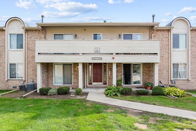/international/us/44447-savery-drive-canton-mi-110110189664/