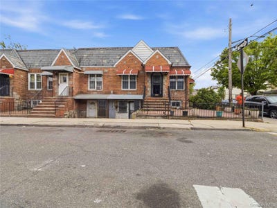 /international/us/10502-101st-road-ozone-park-ny-110108068942/