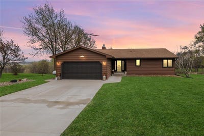 /international/us/46236-186th-avenue-court-zumbrota-mn-110099301614/