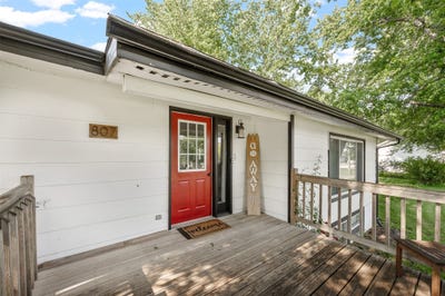 /international/us/807-linden-street-dallas-center-ia-110100123459/
