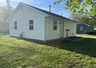 /international/us/1320-hedge-road-champaign-il-110107516312/