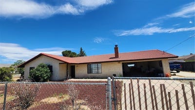 /international/us/17461-preston-street-hesperia-ca-110100773677/
