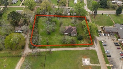 /international/us/306-ramsey-street-san-augustine-tx-110106312498/