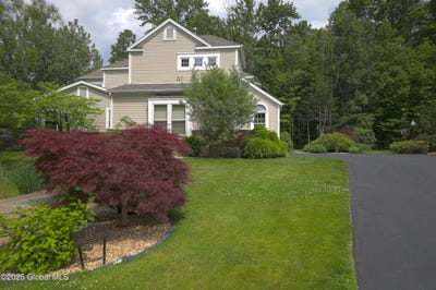 /international/us/137-killarney-drive-niskayuna-ny-110100257380/