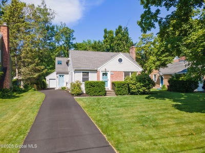 /international/us/23-harrison-avenue-bethlehem-ny-110100516222/
