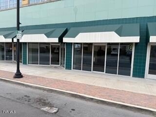 /international/us/244-e-center-street-kingsport-tn-110105345430/