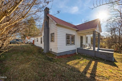 /international/us/801-whitsett-avenue-gibsonville-nc-110109387192/