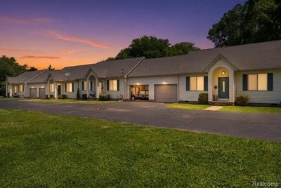 /international/us/440-robbe-avenue-belleville-mi-110108907838/