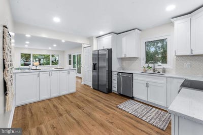 /international/us/1204-dicus-mill-road-millersville-md-110110294216/