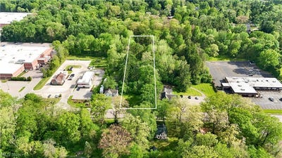 /international/us/e-aurora-road-northfield-center-oh-110108342554/