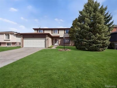 /international/us/4667-bloomfield-drive-sterling-heights-mi-110107035123/