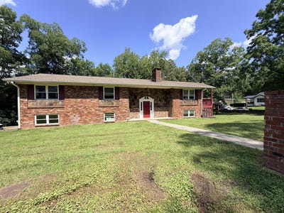 /international/us/812-orchard-terrace-rossville-tn-110110422594/