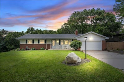 /international/us/521-unique-drive-burnsville-mn-110100124018/