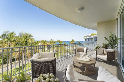 /international/us/100-royal-palm-way-palm-beach-fl-110106453949/
