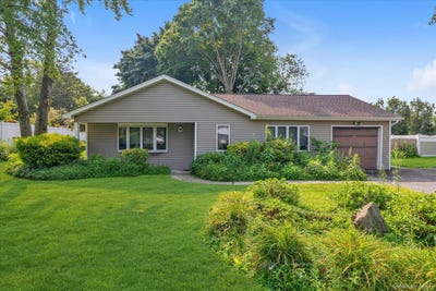 /international/us/20-lillian-street-port-jefferson-ny-110109805867/