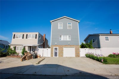 /international/us/45-kildare-road-island-park-ny-110108394677/