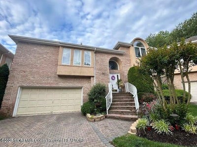 /international/us/85-mira-vista-court-holmdel-nj-110107004485/