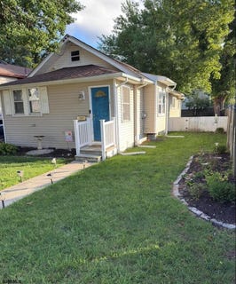 /international/us/14-e-pierson-ave-somers-point-nj-110110169238/