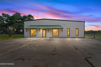 /international/us/221-four-park-road-lafayette-la-110108449606/