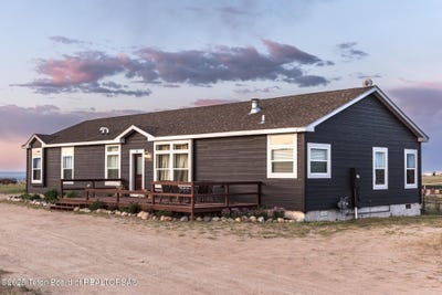 /international/us/26-merrimac-trail-boulder-wy-110100473395/