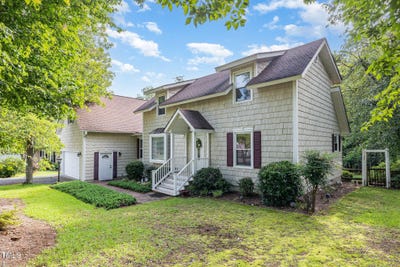 /international/us/106-scuppernong-court-west-end-nc-110100311737/