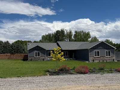 /international/us/270-w-mountain-view-dr-riverton-wy-110119743331/