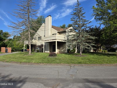 /international/us/123-victory-way-clifton-park-ny-110109101283/