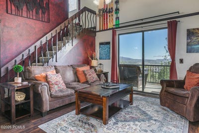 /international/us/2025-canyons-resort-drive-park-city-ut-110107847622/