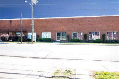 /international/us/107-w-main-street-rockwell-nc-110108439335/